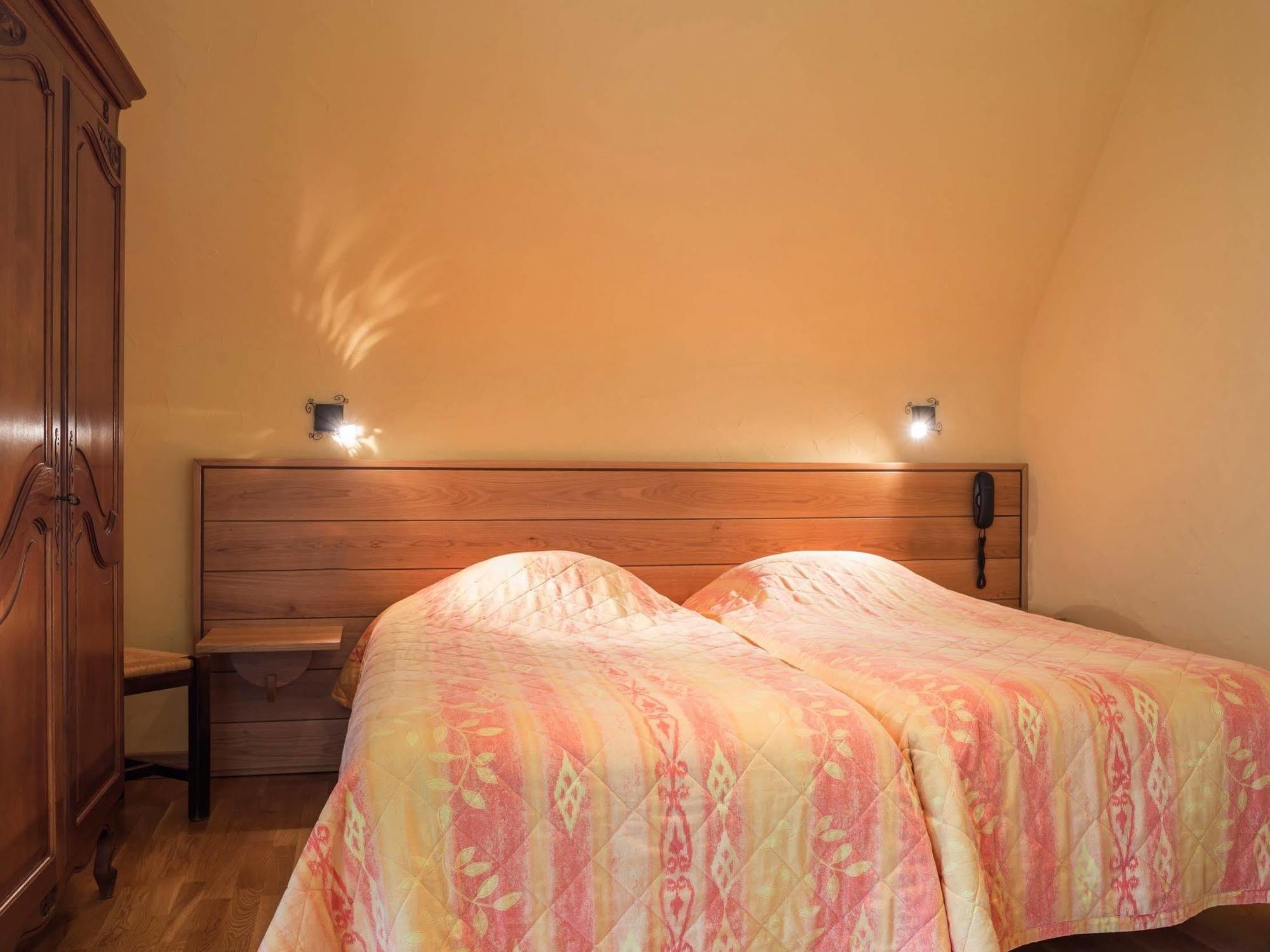 Logis Hotel Wetterer Орбе Экстерьер фото